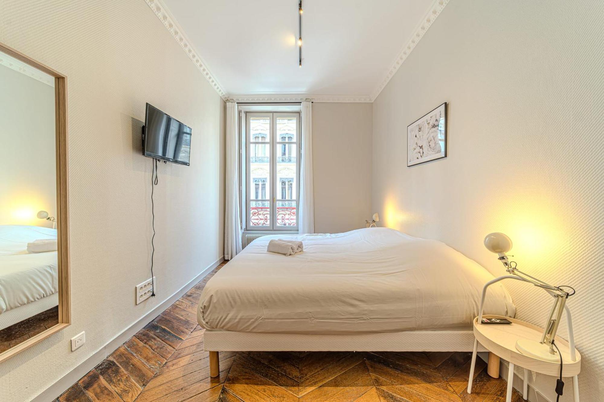The Grenette Spacious Renovated Apartment 8 People Cordeliers ليون المظهر الخارجي الصورة